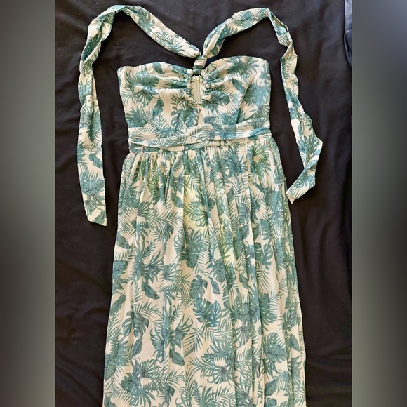 Love Is All Green Leaf Tropical Tie Halter Maxi Dress w Slits & Built in Bottoms - Picture 3 of 8